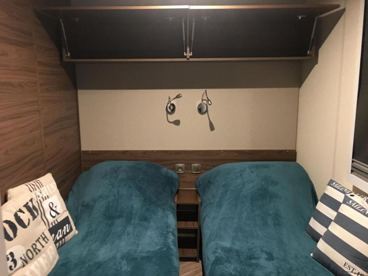 Mobilhome Familial 6 A 7 P 3 Chambres 42 M2 Saint Brevin Les Pierres Couchees Eksteriør billede