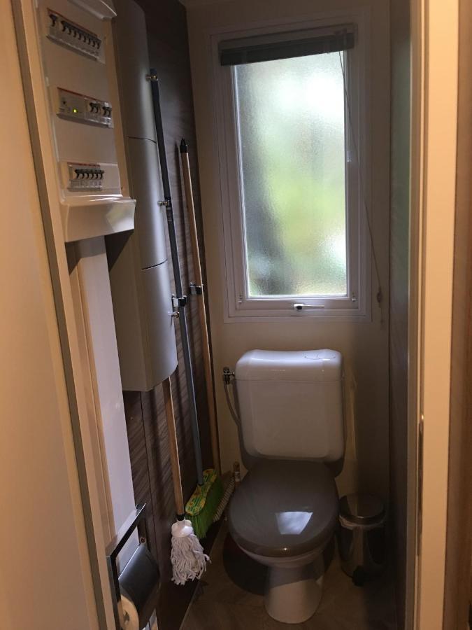Mobilhome Familial 6 A 7 P 3 Chambres 42 M2 Saint Brevin Les Pierres Couchees Eksteriør billede
