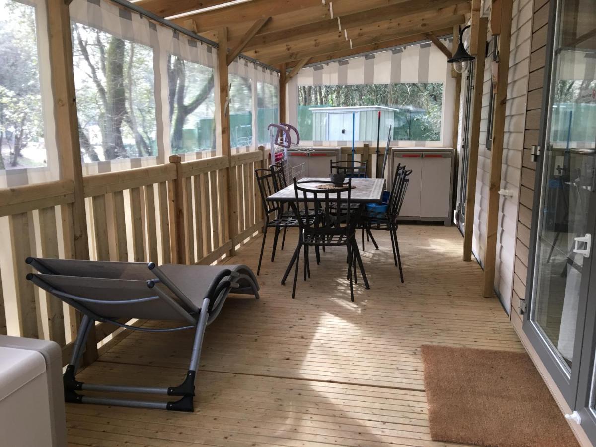 Mobilhome Familial 6 A 7 P 3 Chambres 42 M2 Saint Brevin Les Pierres Couchees Eksteriør billede