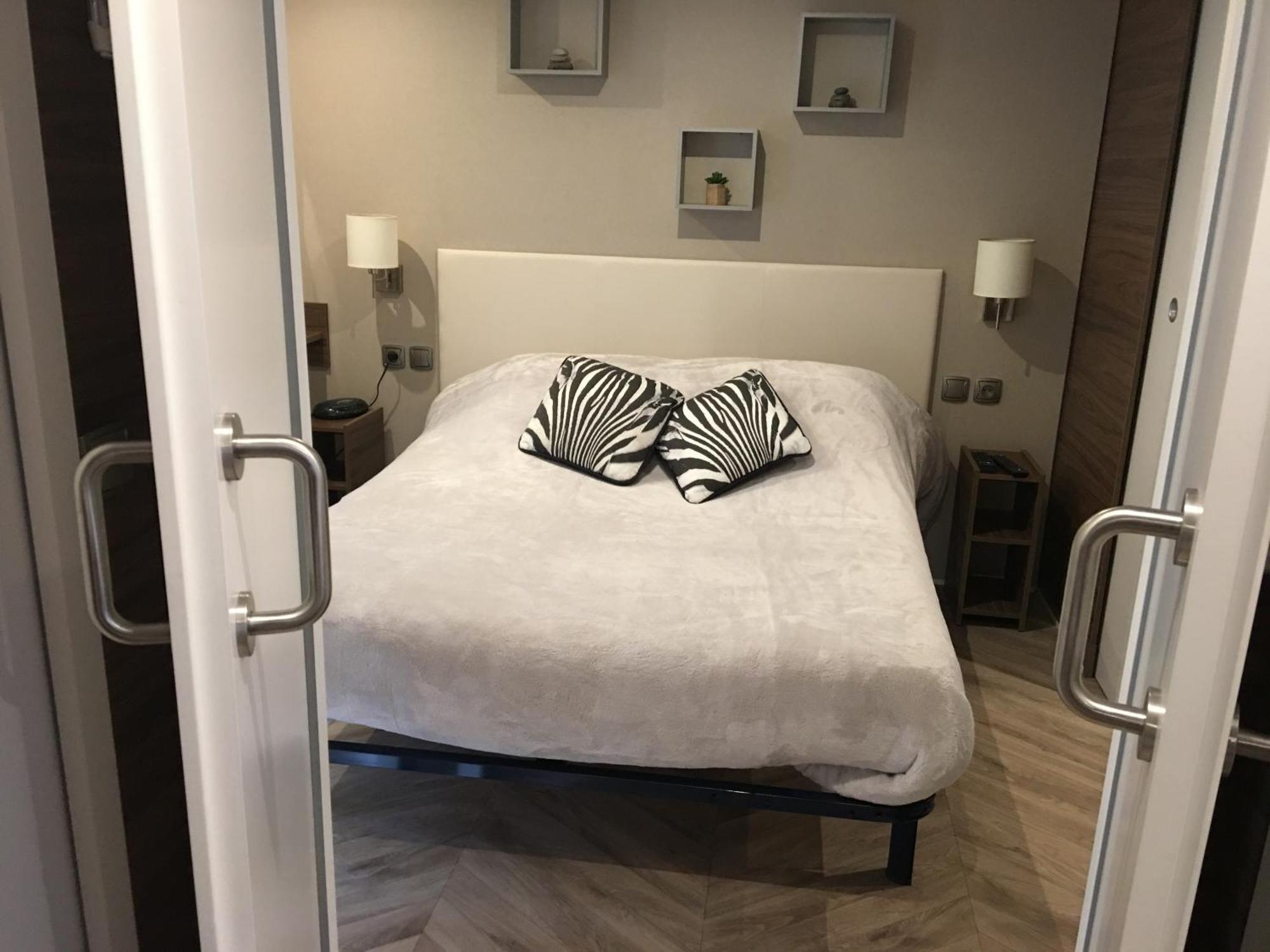 Mobilhome Familial 6 A 7 P 3 Chambres 42 M2 Saint Brevin Les Pierres Couchees Eksteriør billede