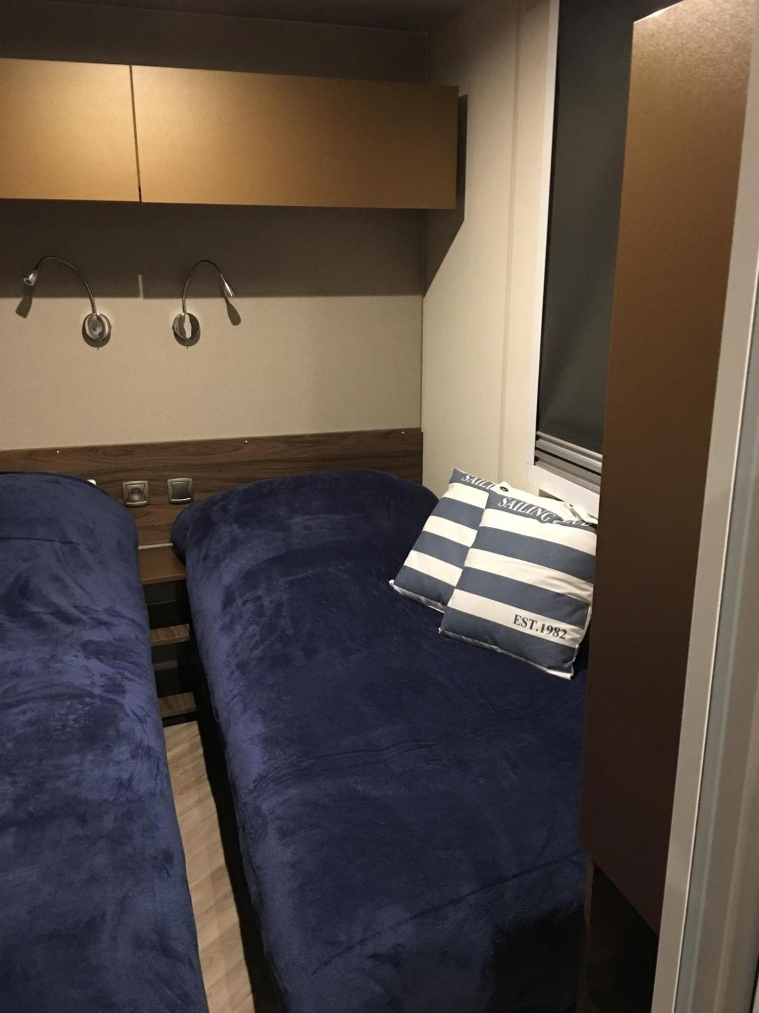 Mobilhome Familial 6 A 7 P 3 Chambres 42 M2 Saint Brevin Les Pierres Couchees Eksteriør billede